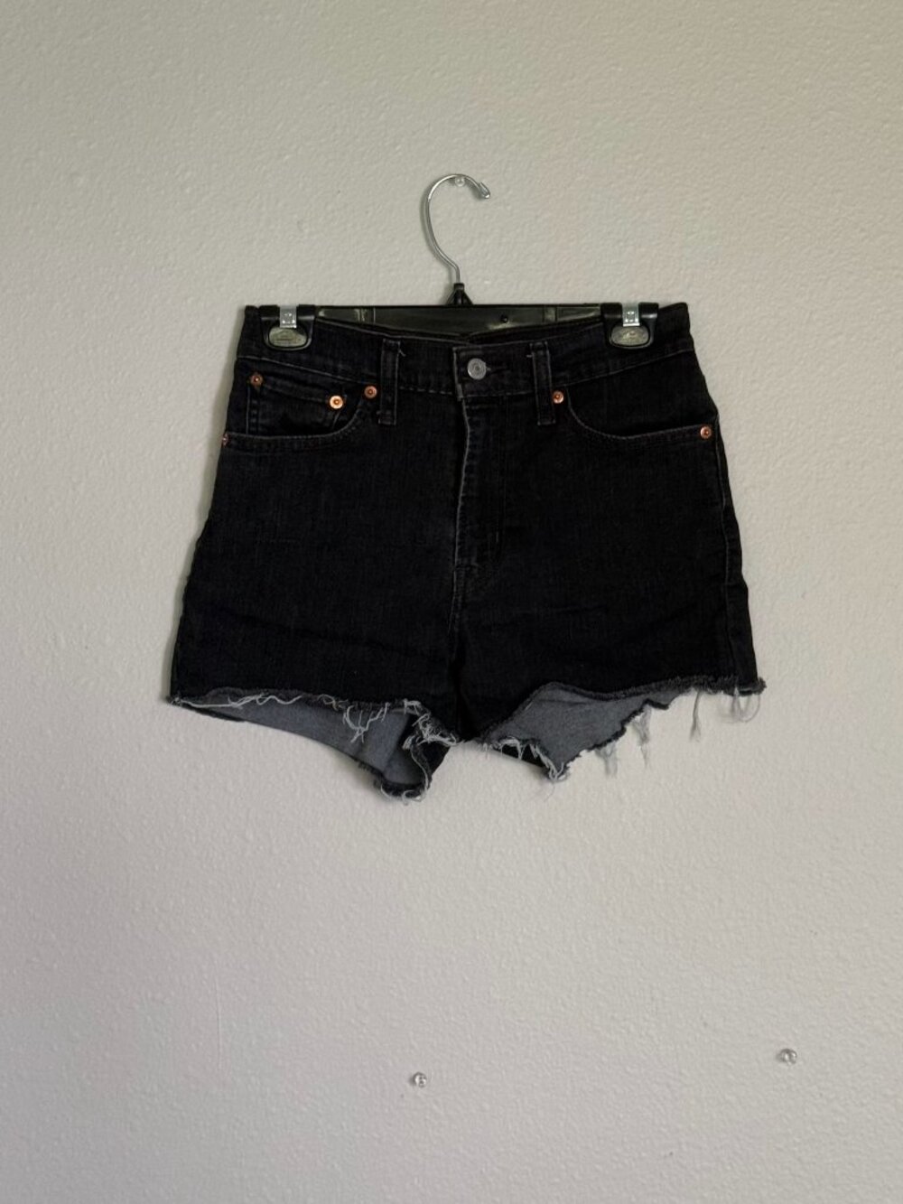 Levi's High Rise Cutoff Denim Shorts Black/Gray Size 27 Jean Frayed 72878-0038
